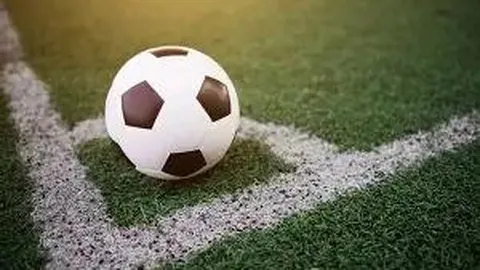 《电讯快讯：斯特林豪宅再遇蒙面盗贼，球星夫妇家中直面惊魂夜》