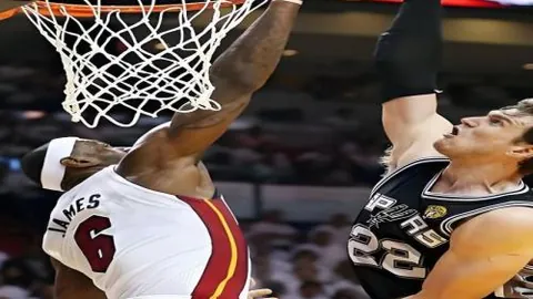 剑网2潮生九州资料片公测开启，新服15_00上线赠十二重豪礼